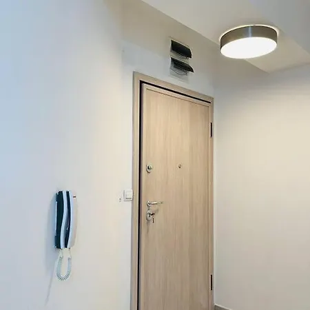 Appartement New Modern Rooftop Apartment-free Private Parking